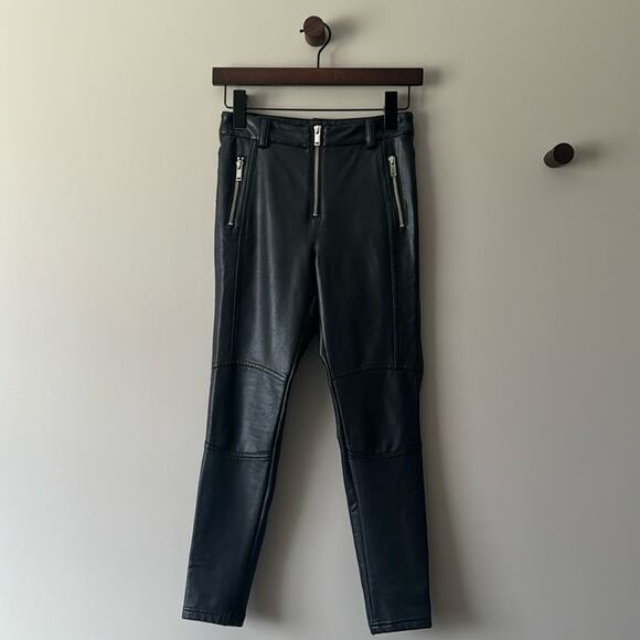 EUC TOPSHOP FAUX LEATHER FLEECE LINED SKINNY PANT W/ SILVER ZIPPER DETAILS SZ 2P - Picture 1 of 10